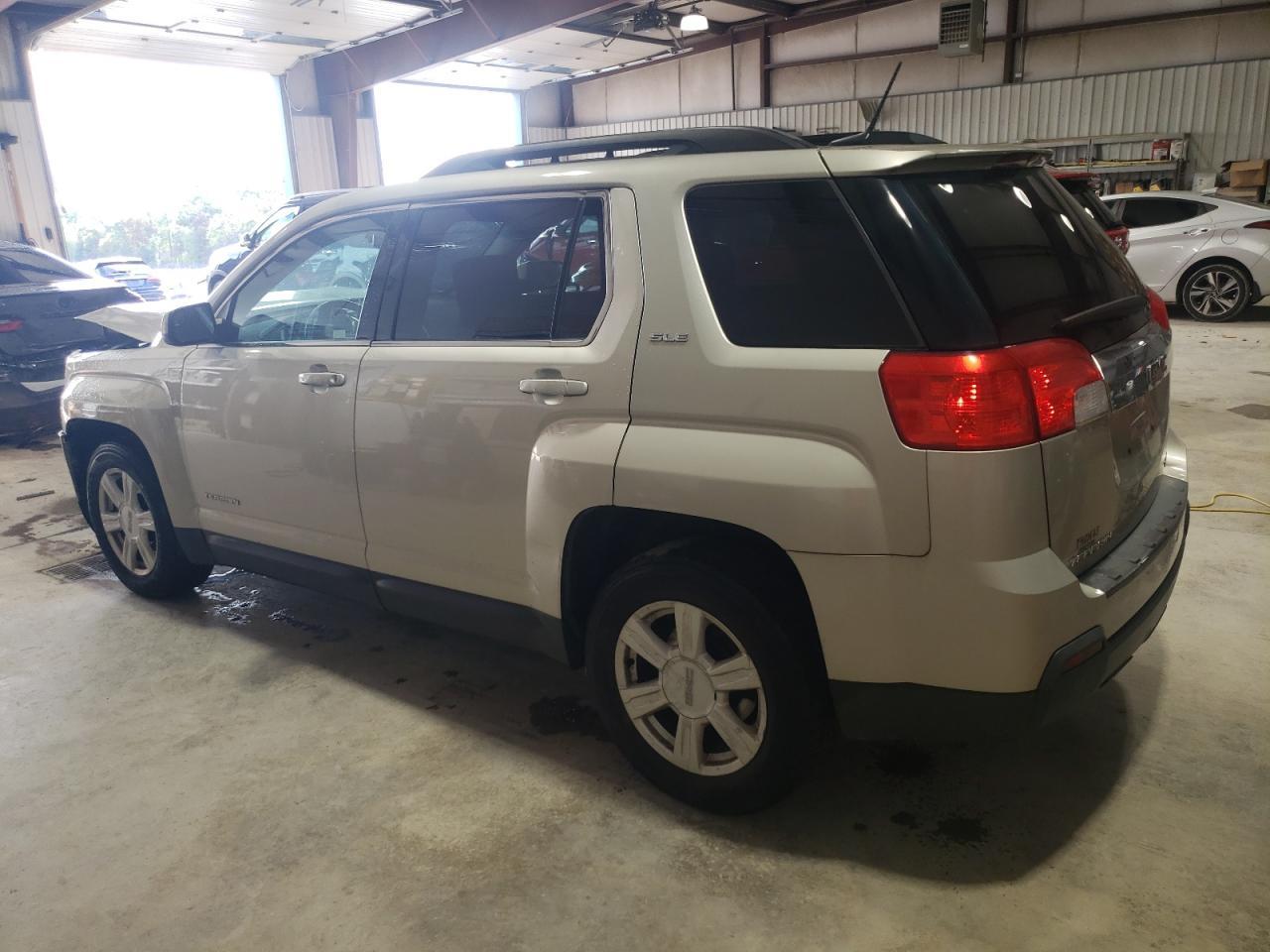 2014 GMC Terrain Sle - Image 2