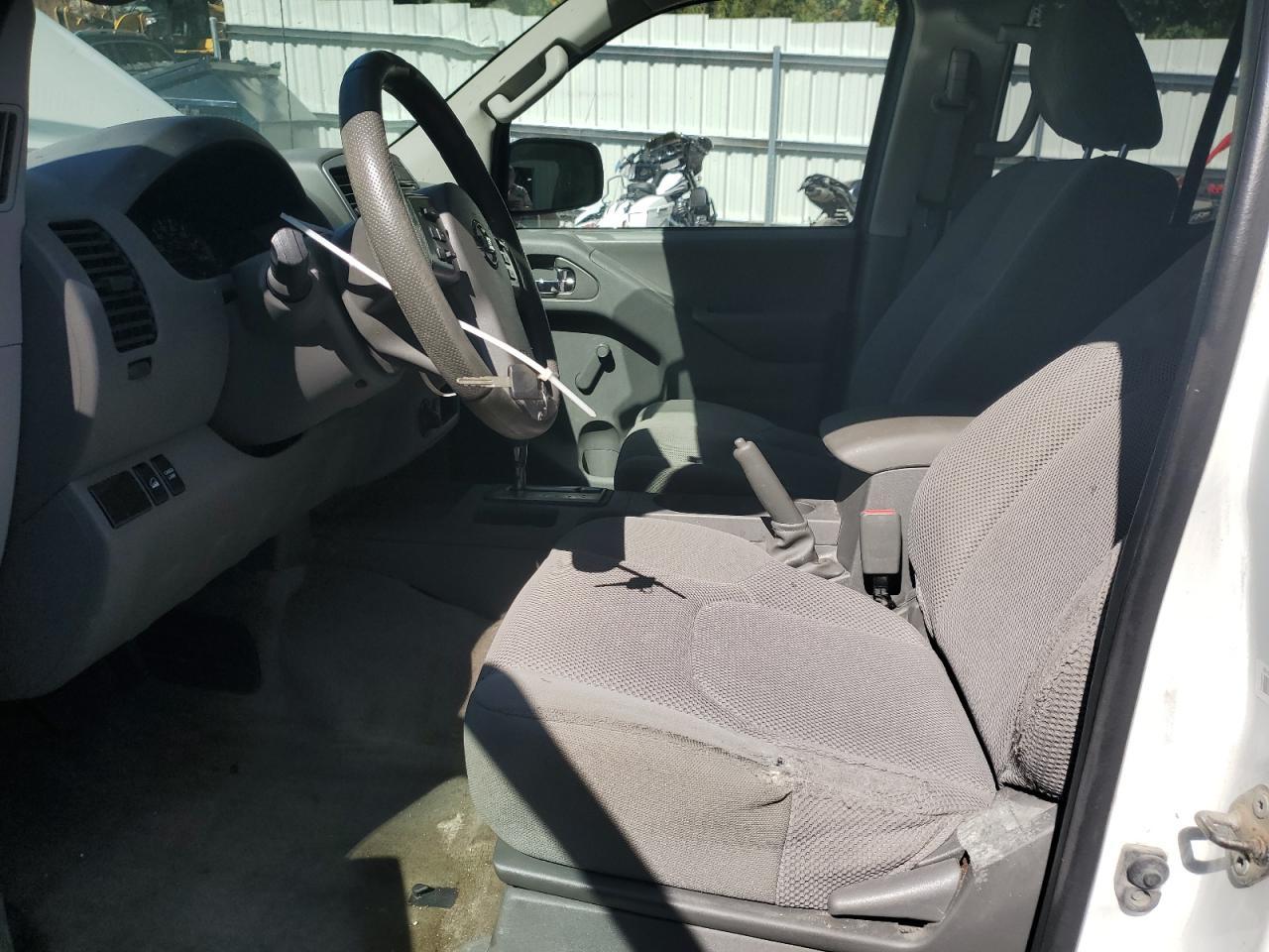 2017 Nissan Frontier S - Image 7