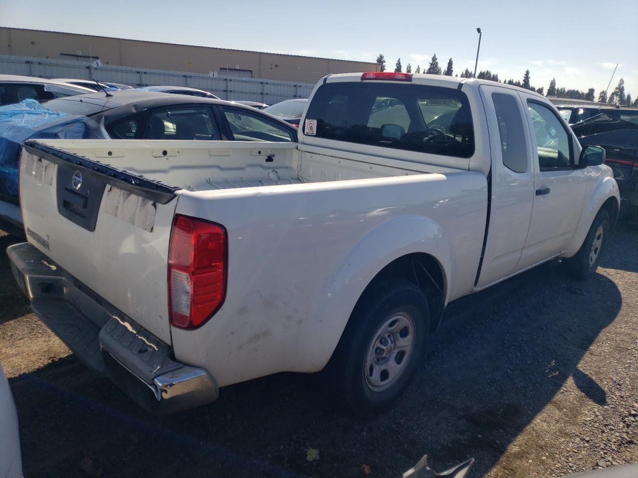 2014 Nissan Frontier S - Фото 3