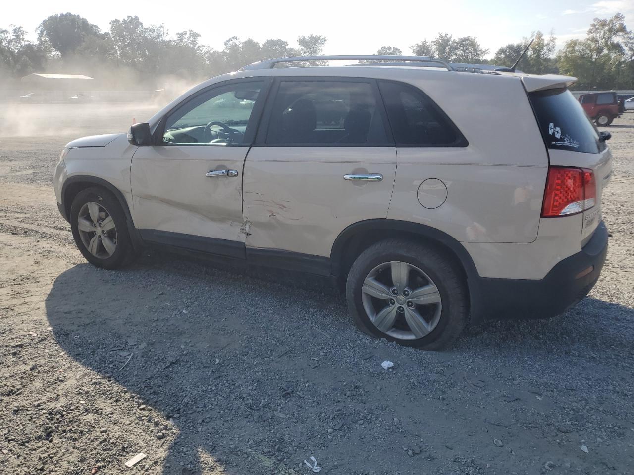 2012 Kia Sorento Ex - Image 2