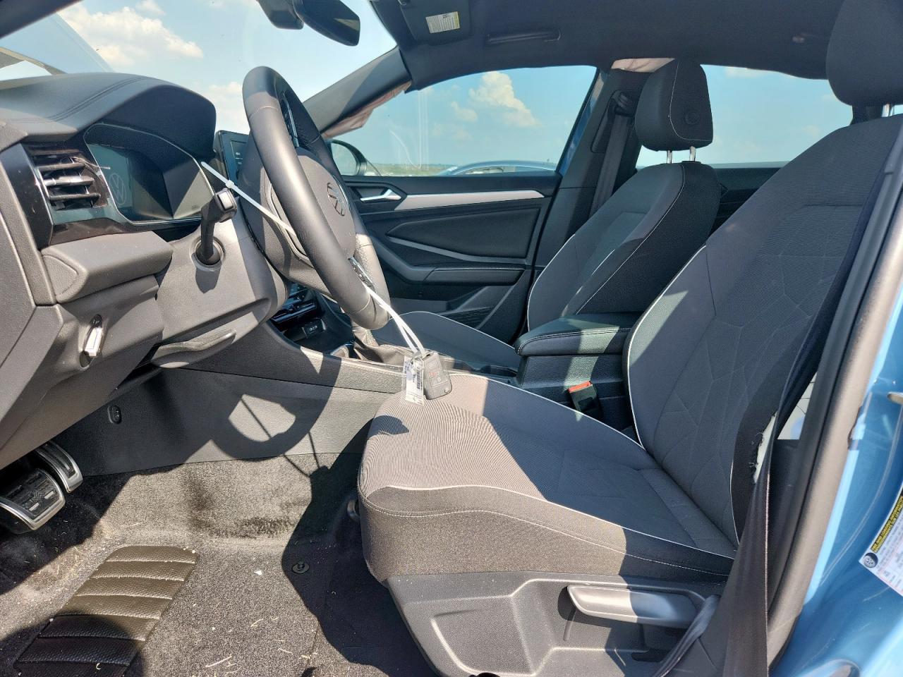 2025 Volkswagen Jetta Sport - Фото 7