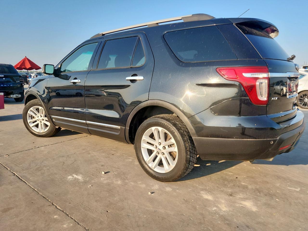 2014 Ford Explorer Xlt - Image 2