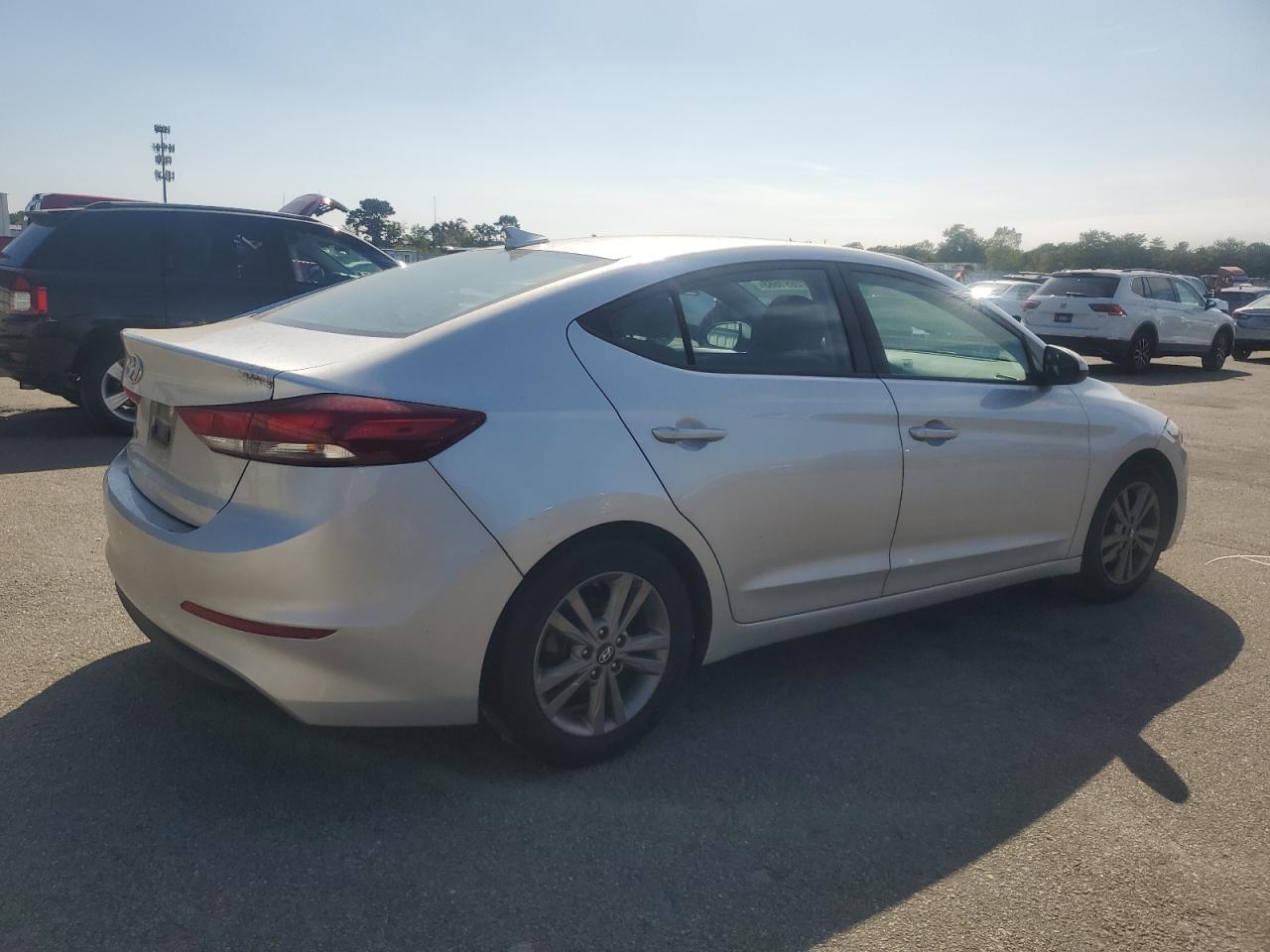 2018 Hyundai Elantra Sel - Image 3