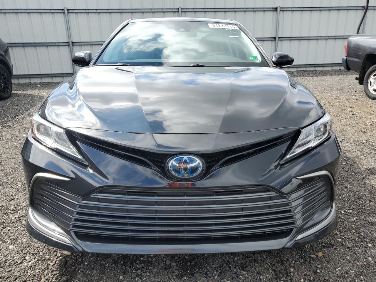 2023 Toyota Camry Le - Фото 5