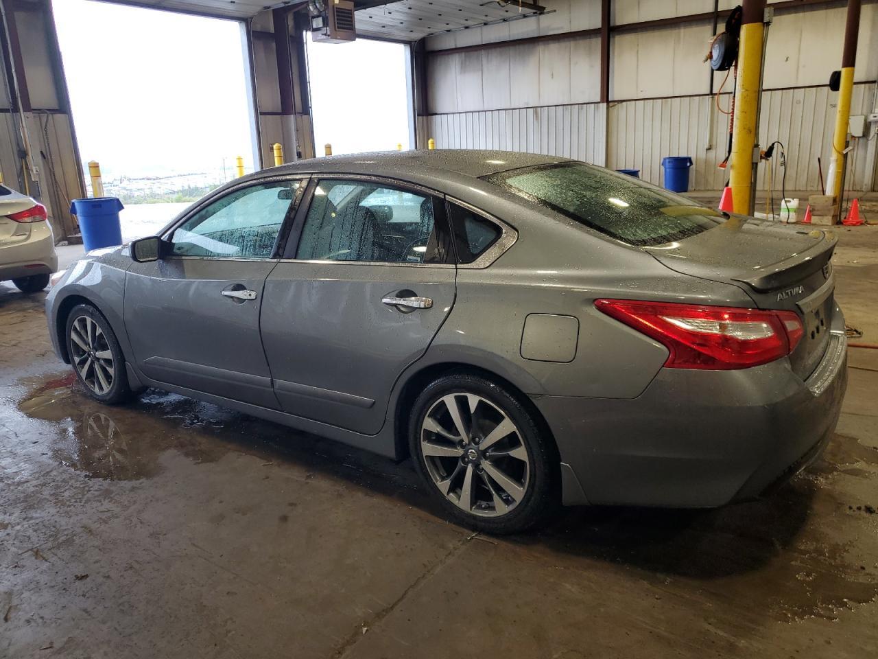 2016 Nissan Altima 2.5 Sr - Image 2