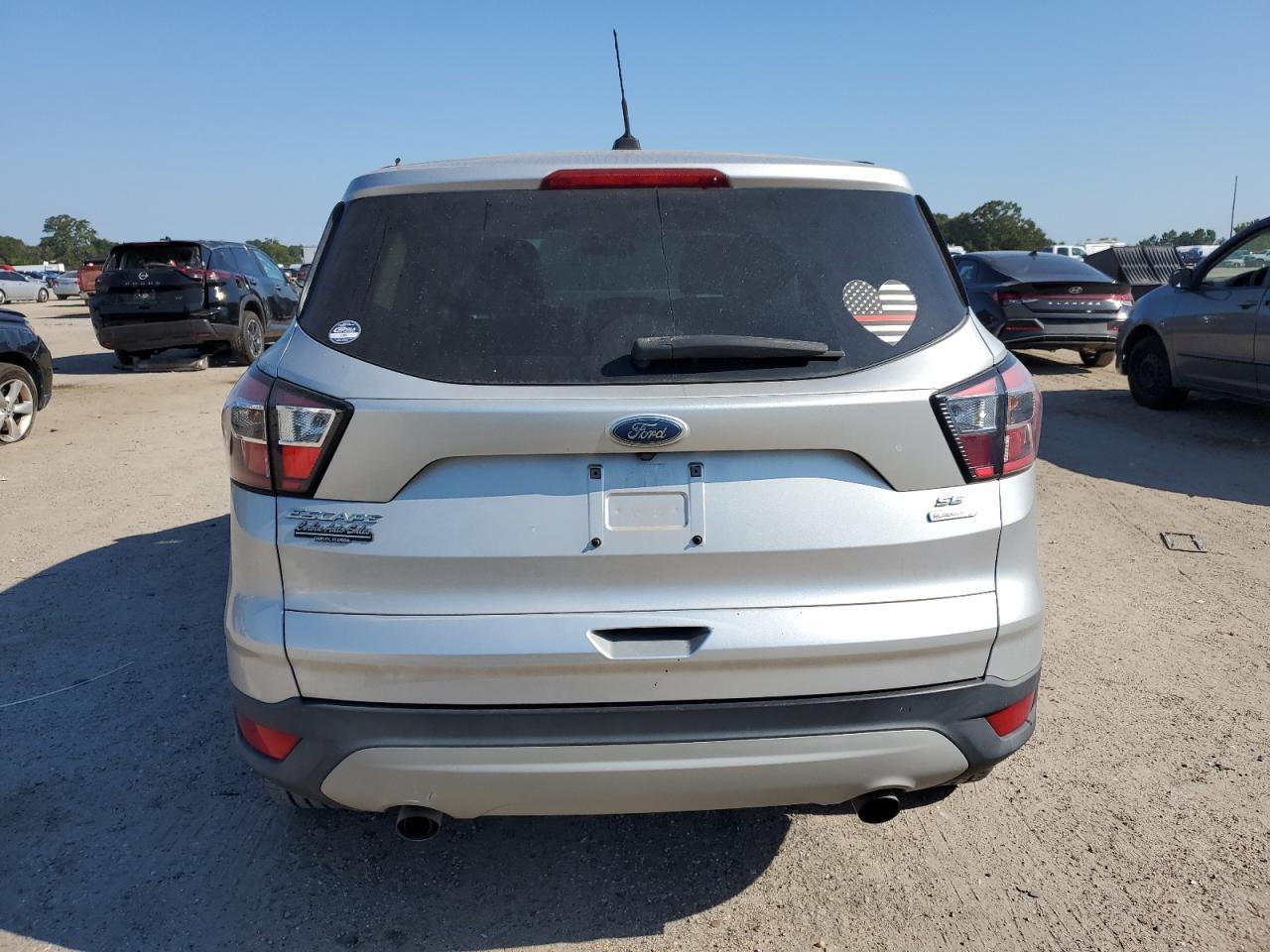 2017 Ford Escape Se - Фото 6