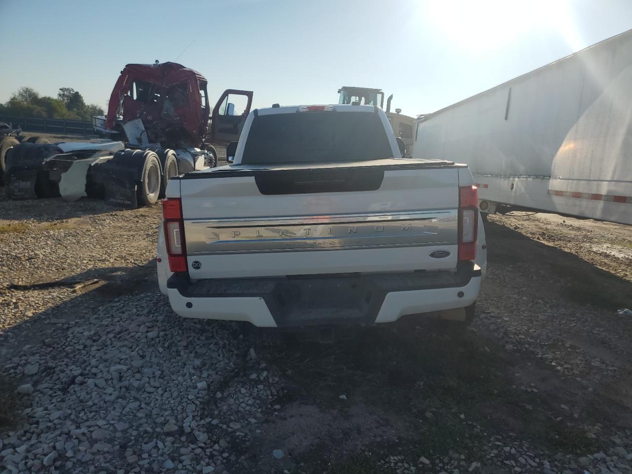 2020 Ford F450 Super Duty - Image 6