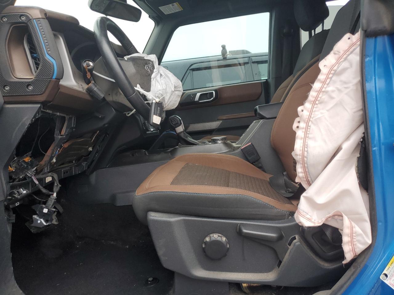 2022 Ford Bronco Base - Image 7