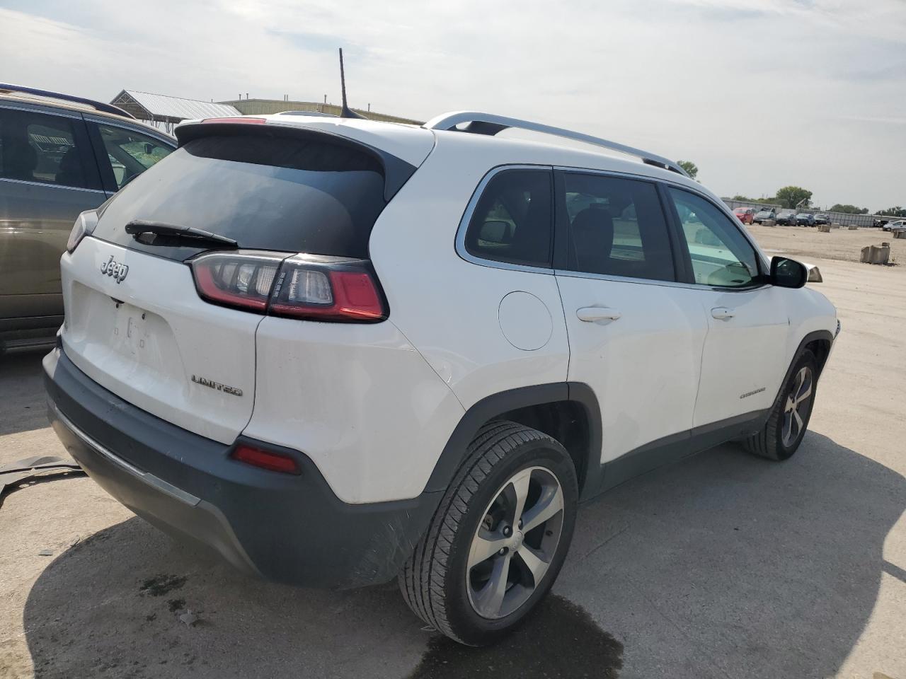 2020 Jeep Cherokee Limited - Image 3