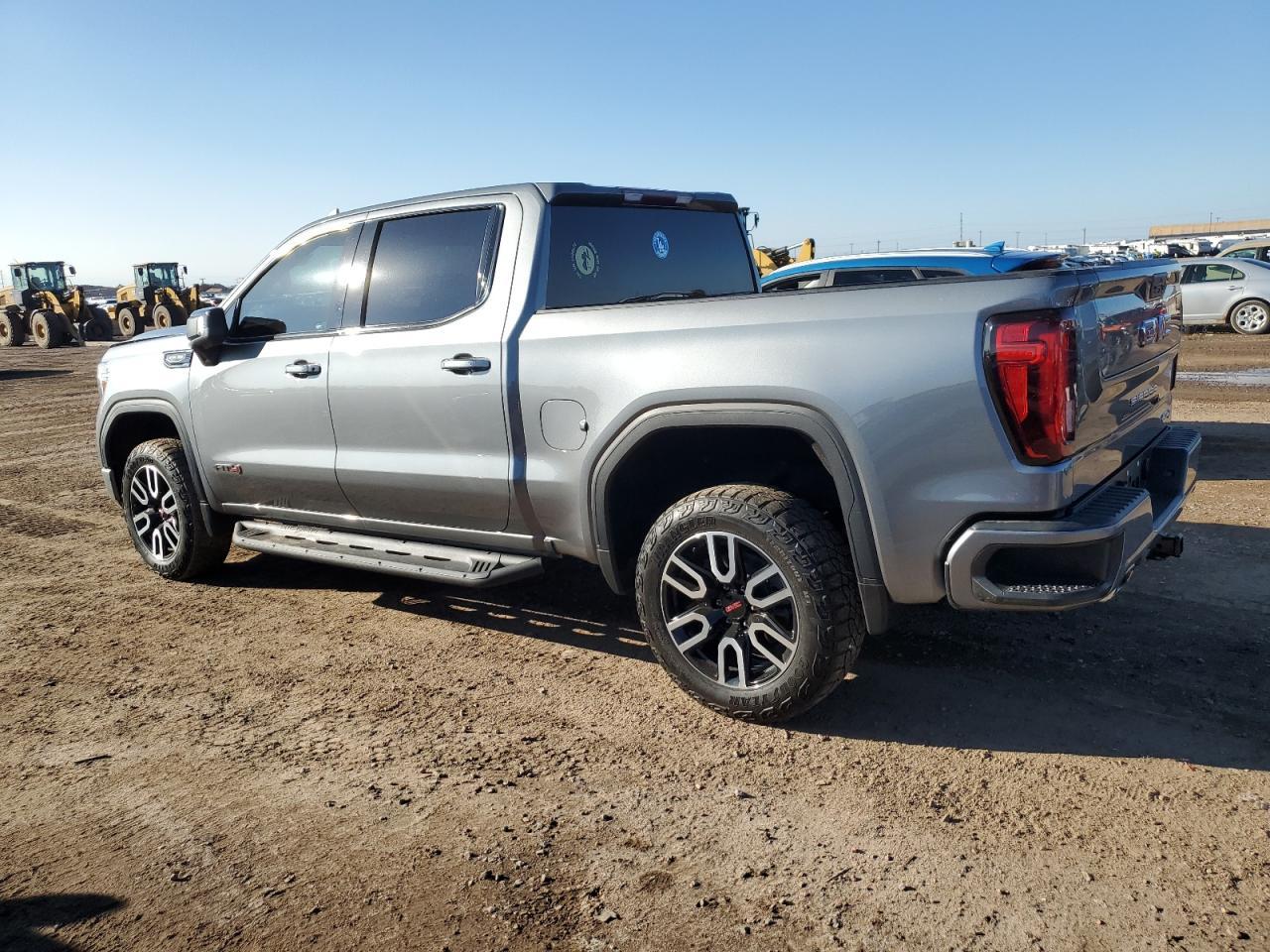 2021 GMC Sierra K1500 At4 - Фото 2