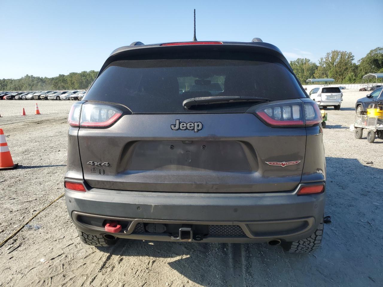 2019 Jeep Cherokee Trailhawk - Image 6