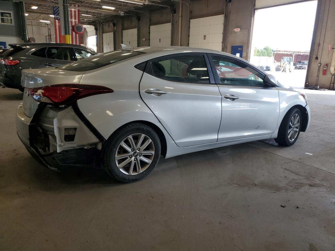 2014 Hyundai Elantra Se - Image 3