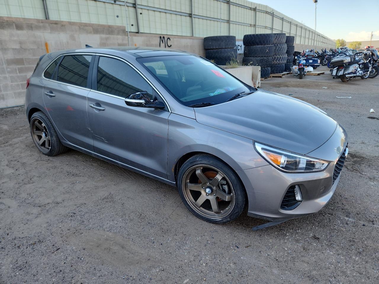 2020 Hyundai Elantra Gt - Фото 4