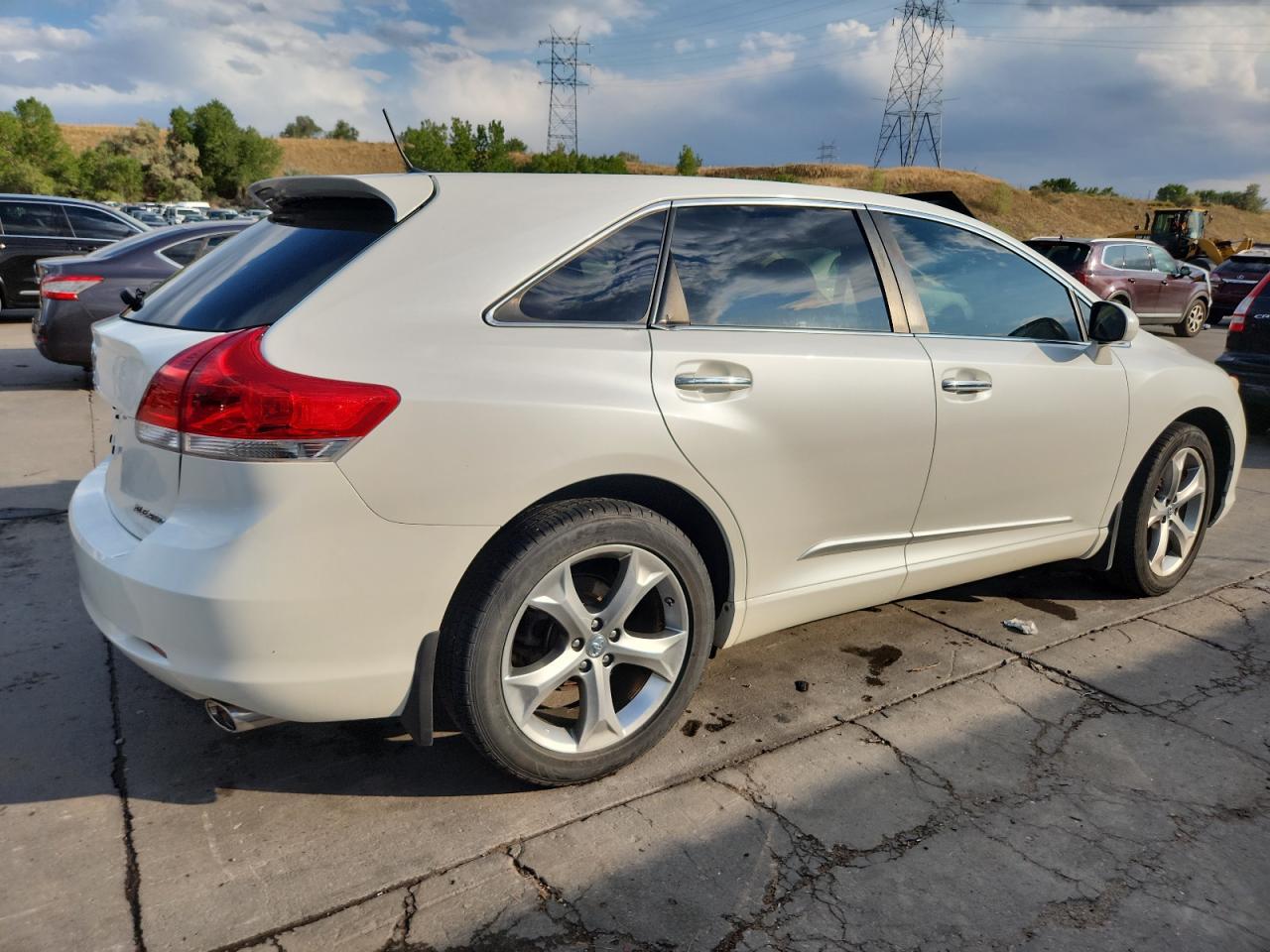 2012 Toyota Venza Le - Фото 3