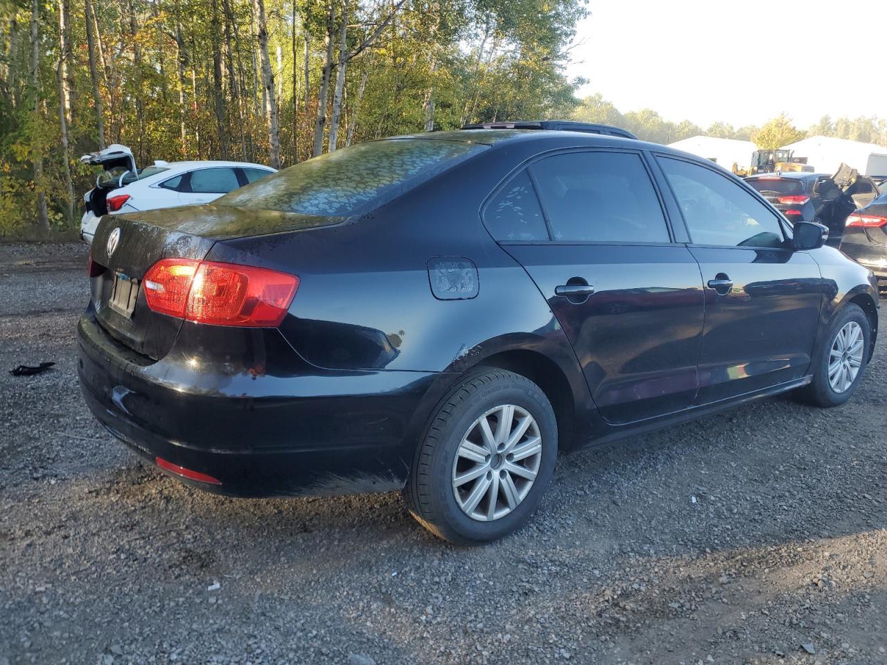 2013 Volkswagen Jetta Se - Image 3