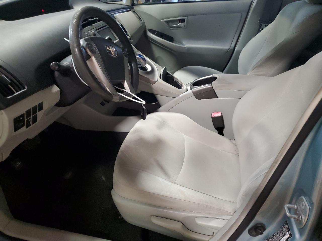 2012 Toyota Prius - Фото 7