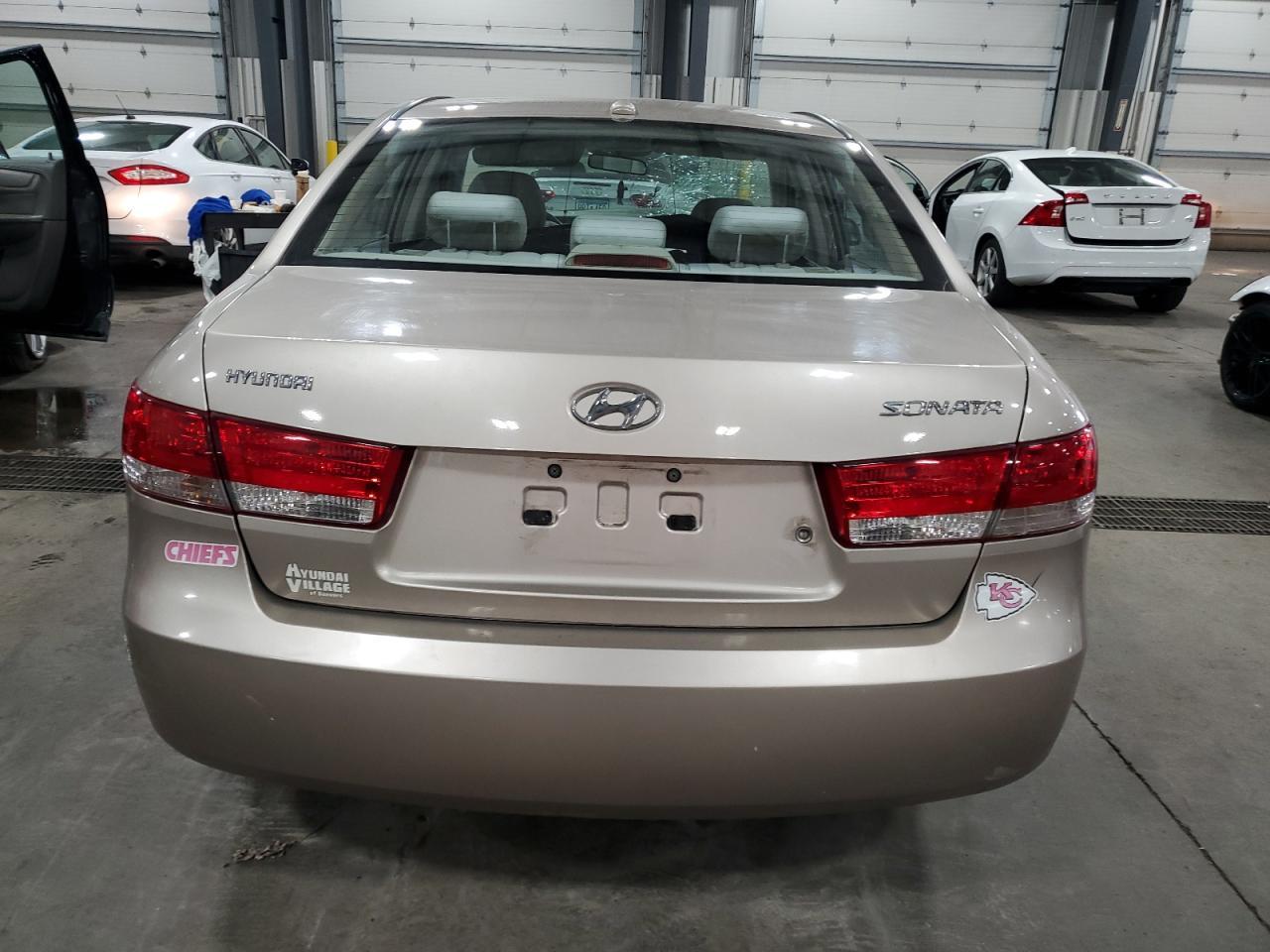 2008 Hyundai Sonata - Image 6