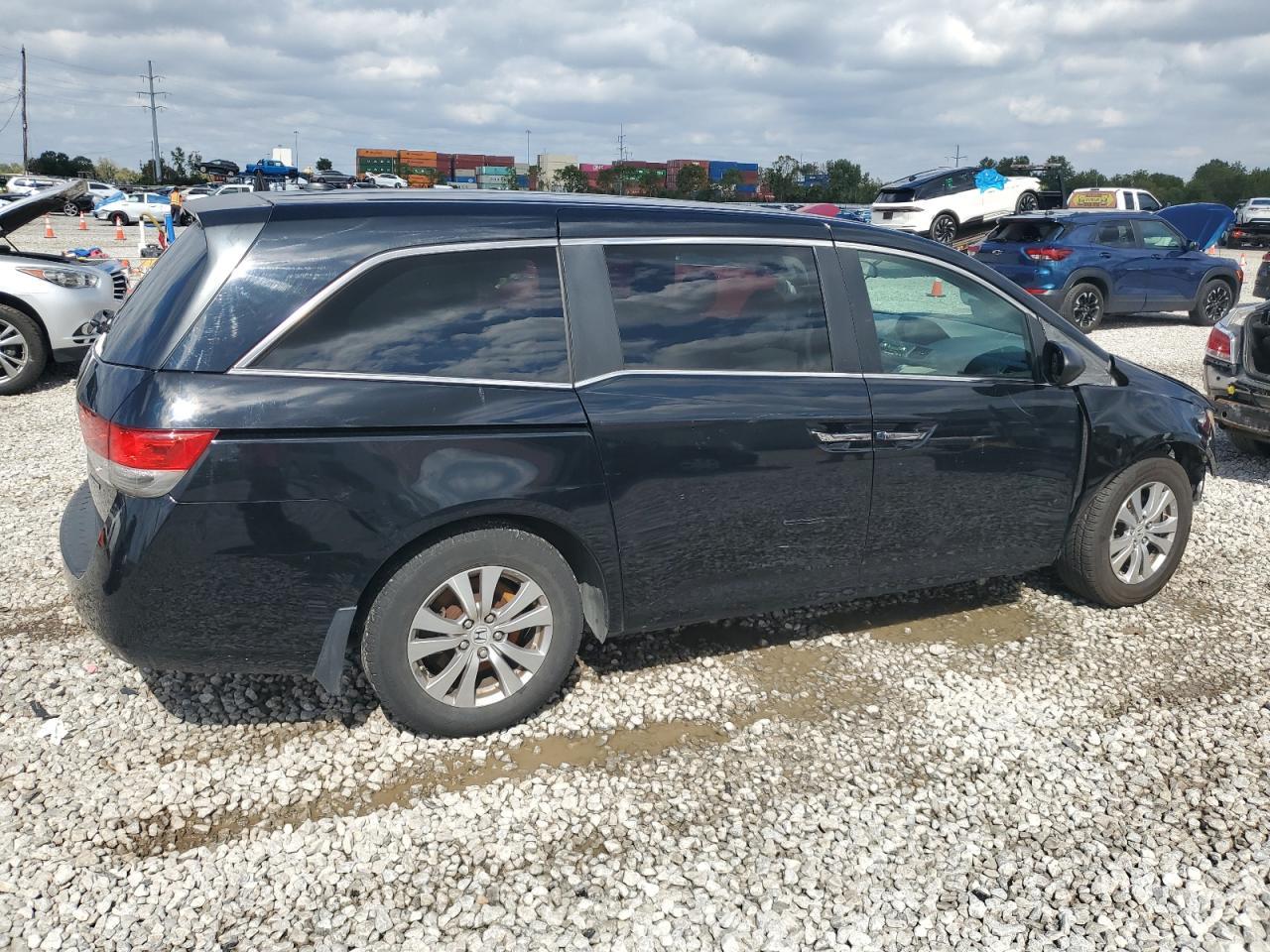 2016 Honda Odyssey Se - Фото 3
