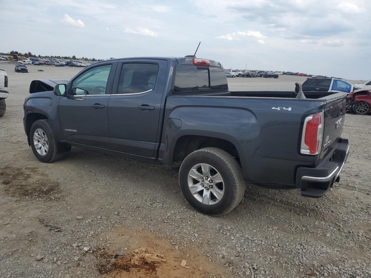 2017 GMC Canyon Sle - Image 2