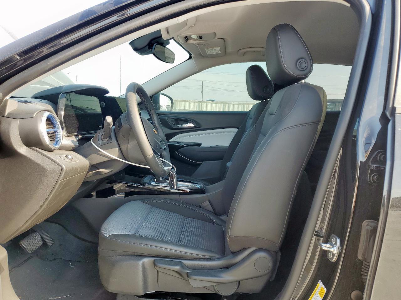 2025 Chevrolet Trax 1Lt - Image 7