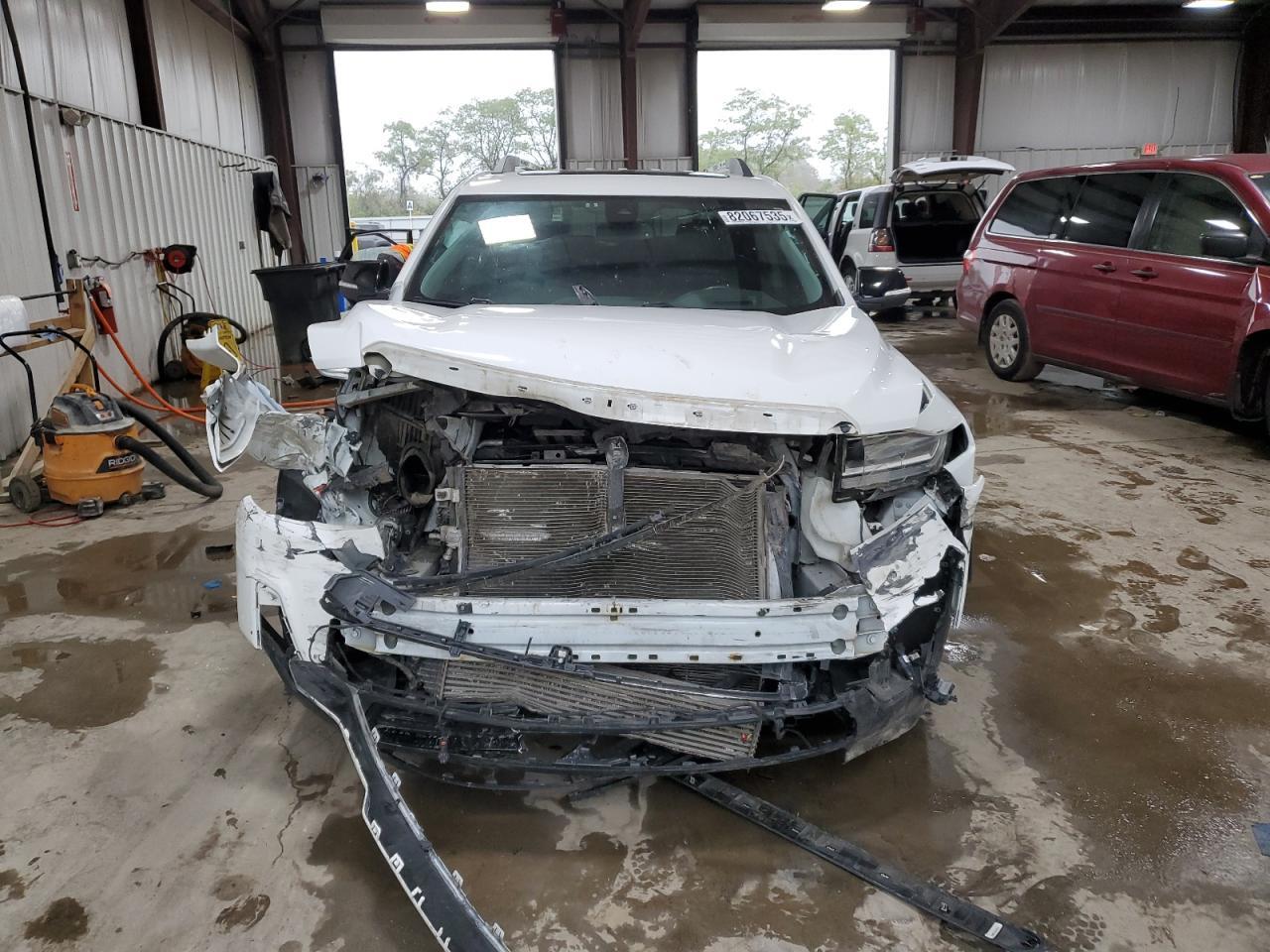 2021 GMC Acadia Slt - Image 5