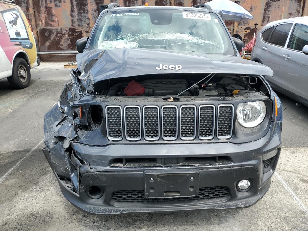 2023 Jeep Renegade Latitude - Фото 5