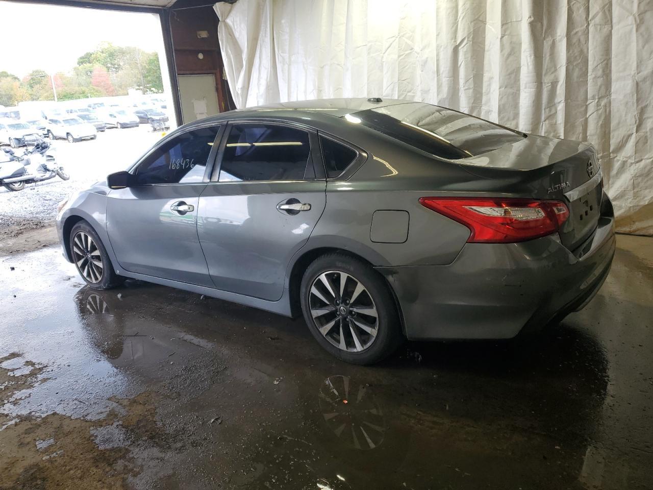 2016 Nissan Altima 2.5 - Image 2