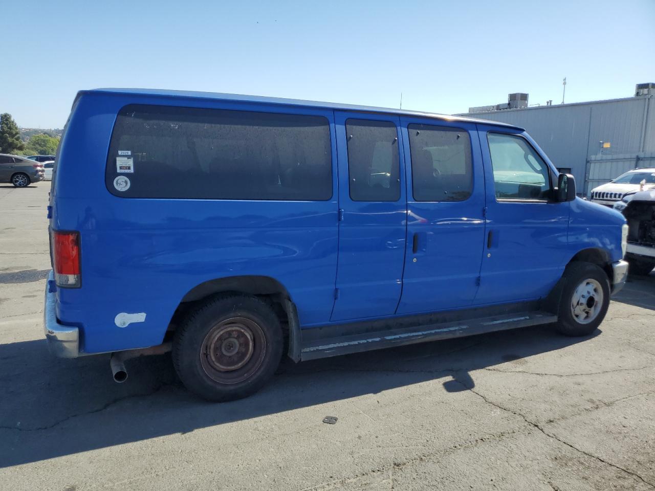 2014 Ford Econoline E350 Super Duty Wagon - Фото 3
