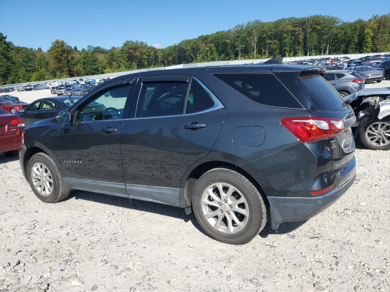 2018 Chevrolet Equinox Lt - Image 2