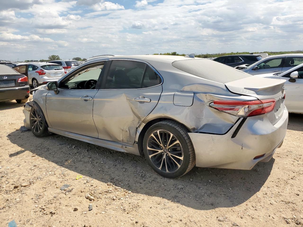 2019 Toyota Camry L - Image 2