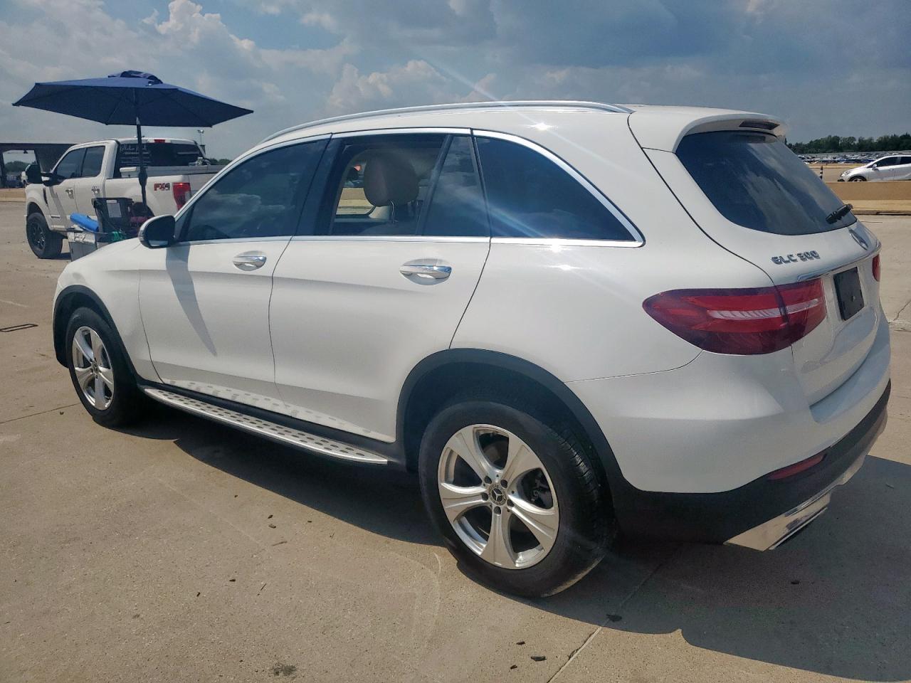 2018 Mercedes-Benz Glc 300 - Фото 2
