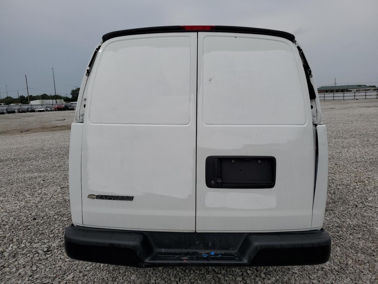 2020 Chevrolet Express G3500 - Фото 6