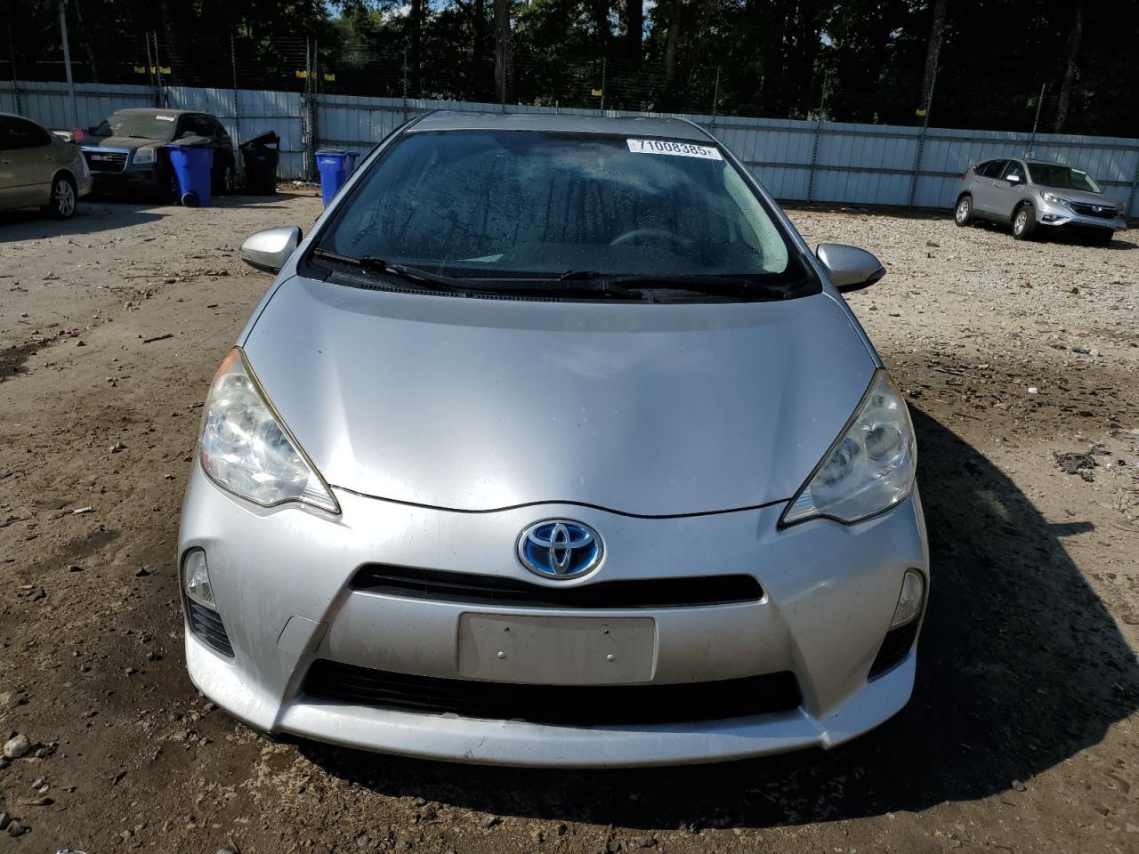 2012 Toyota Prius C - Image 5