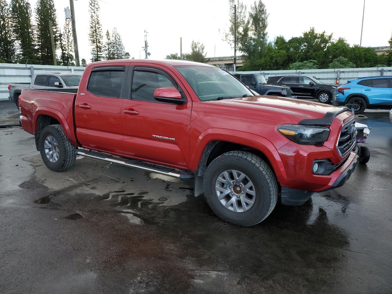 2018 Toyota Tacoma Double Cab - Фото 4