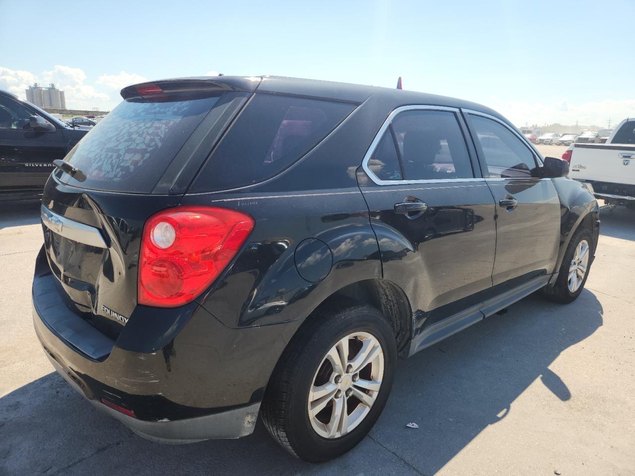 2013 Chevrolet Equinox Ls - Image 3