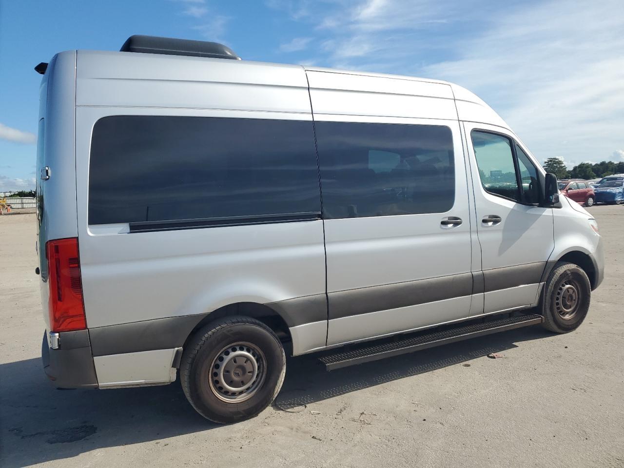 2019 Mercedes-Benz Sprinter 1500/2500 - Фото 3