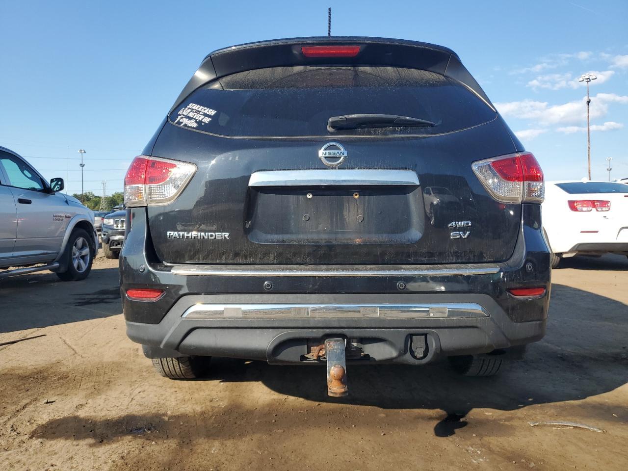 2016 Nissan Pathfinder S - Image 6