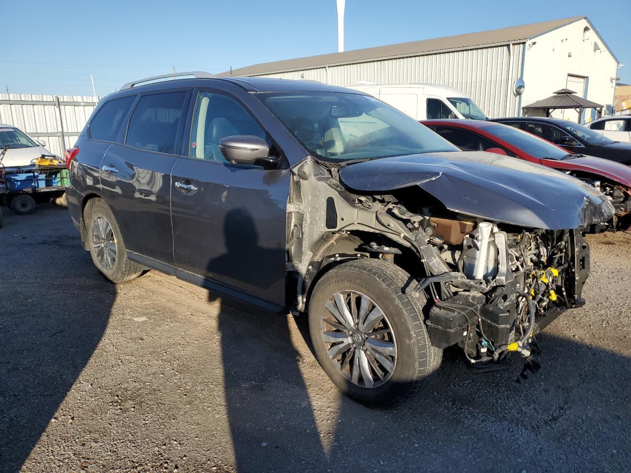 2020 Nissan Pathfinder Sl - Фото 4