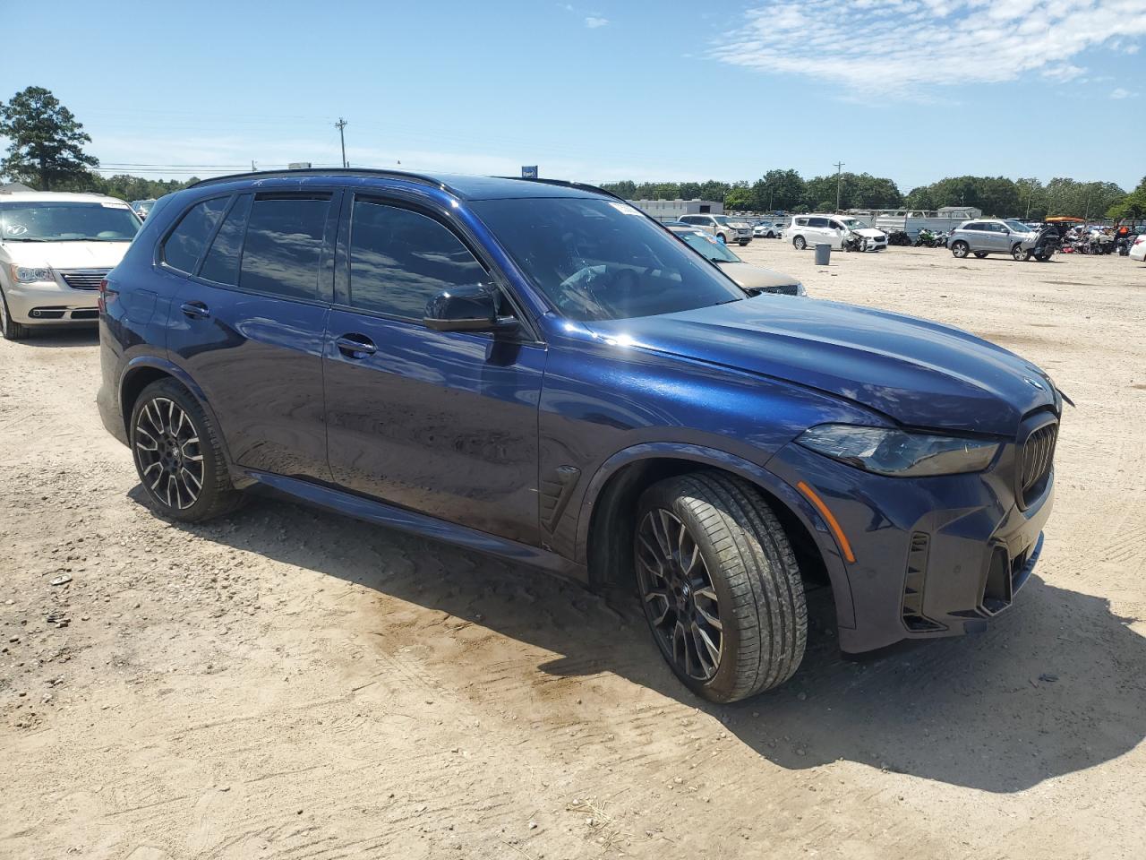 2024 BMW X5 M60I - Фото 4