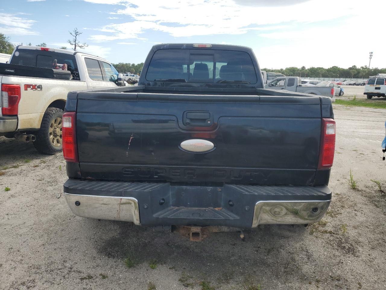 2011 Ford F350 Super Duty - Фото 6