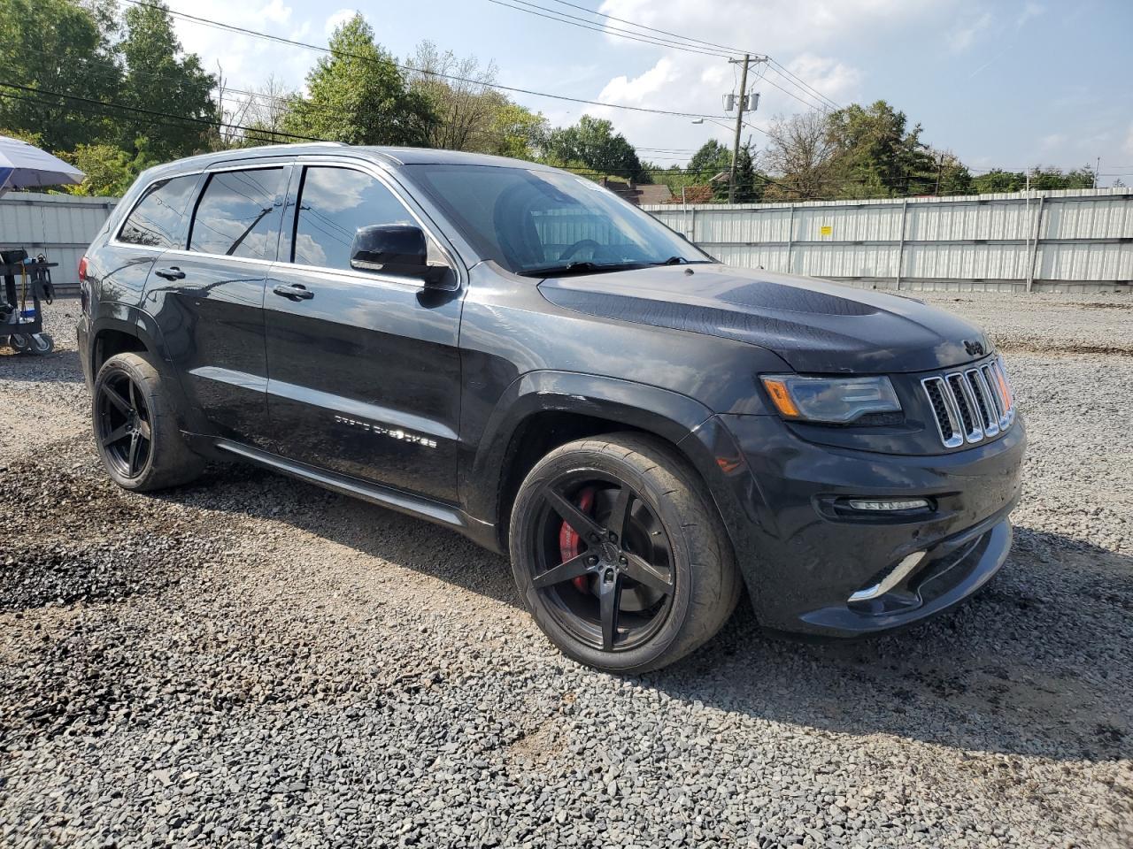 2015 Jeep Grand Cherokee Srt-8 - Image 4