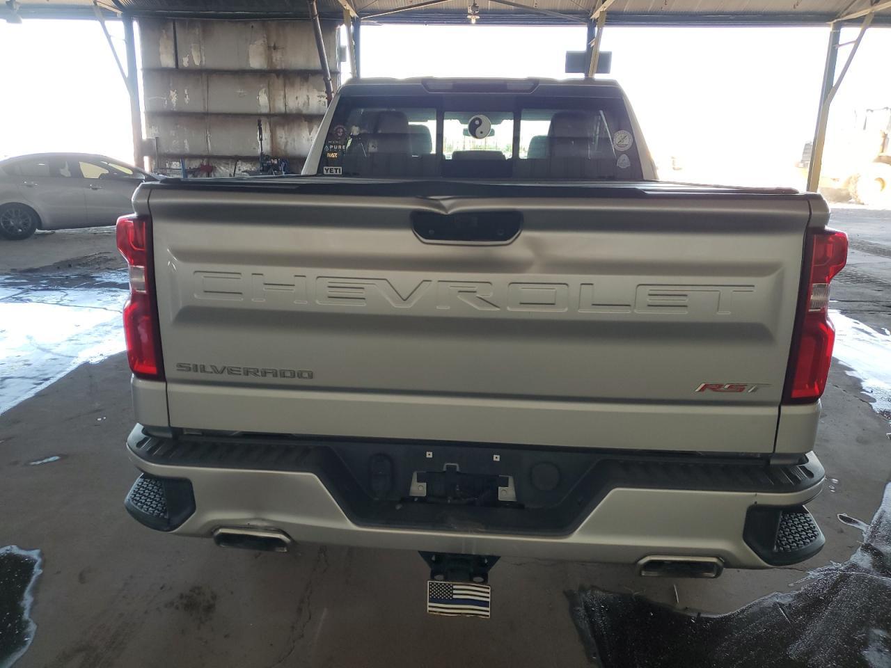 2020 Chevrolet Silverado K1500 Rst - Image 6