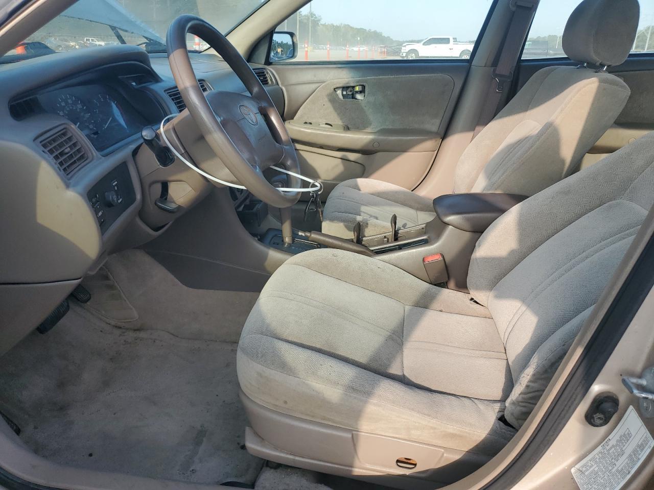 2001 Toyota Camry Ce - Image 7