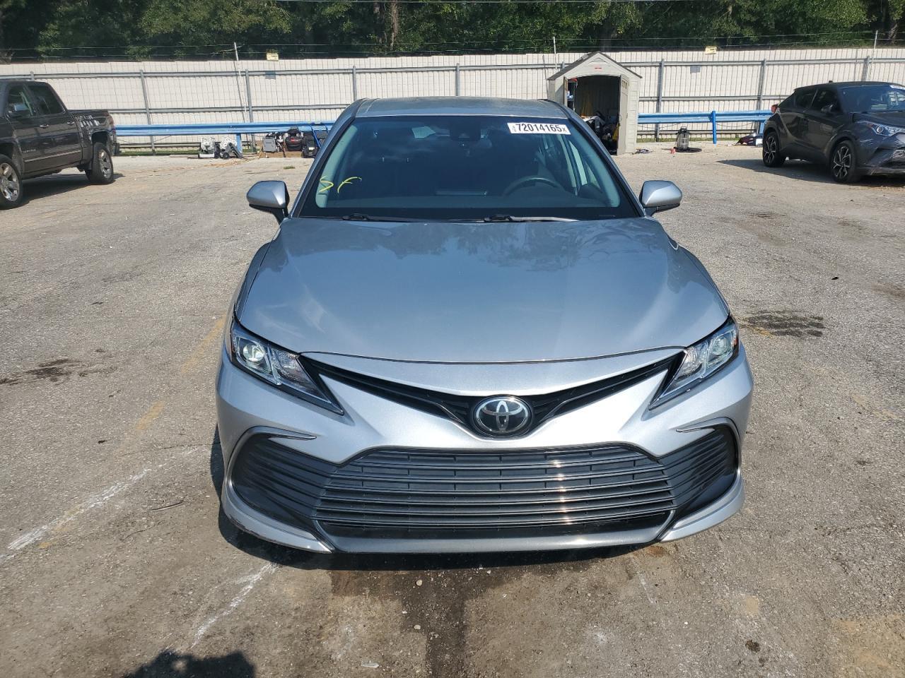 2021 Toyota Camry Le - Image 5