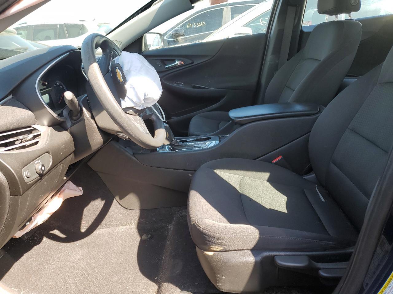 2017 Chevrolet Malibu Ls - Фото 7