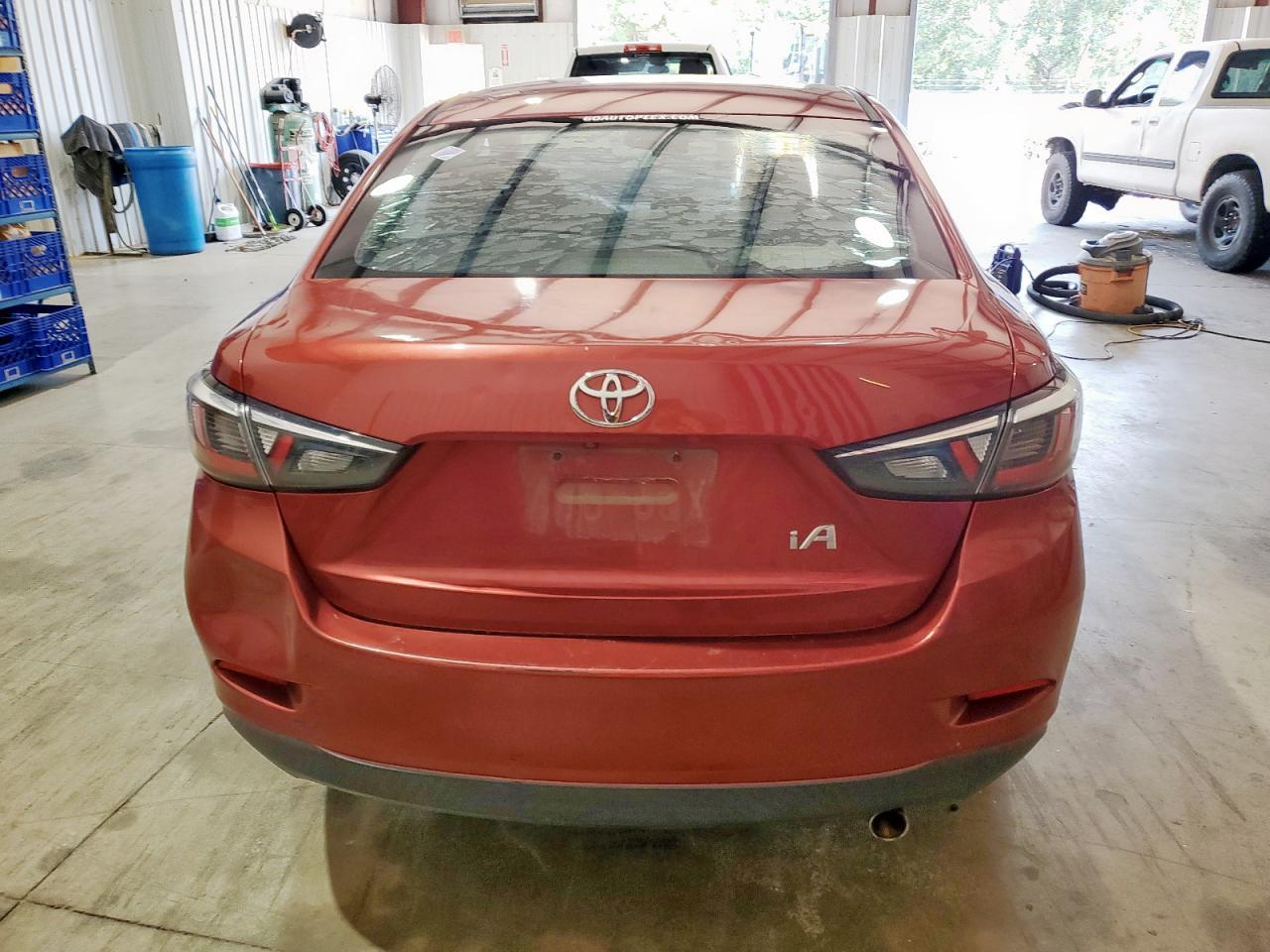 2017 Toyota Yaris Ia - Фото 6