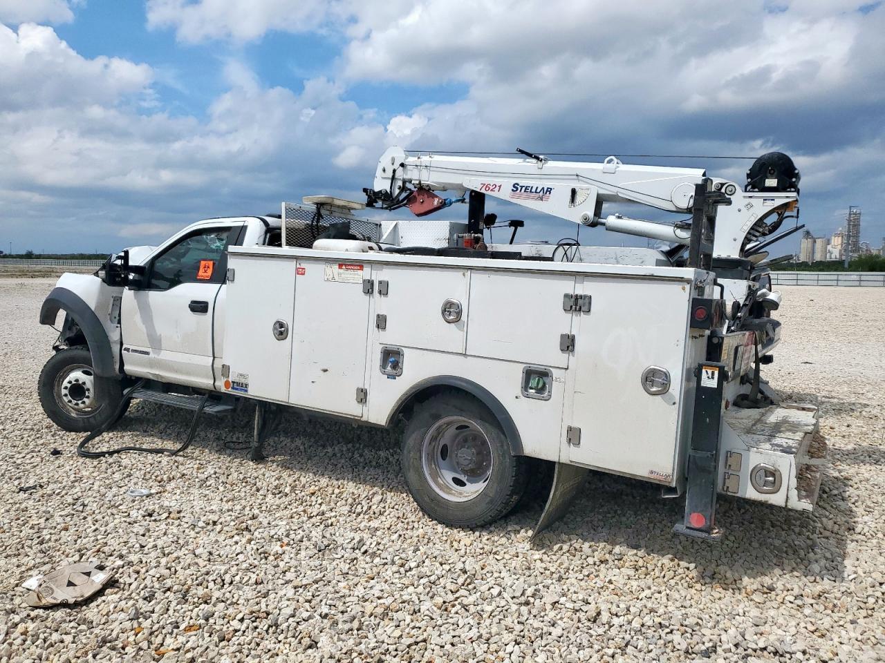 2020 Ford F550 Super Duty - Image 2