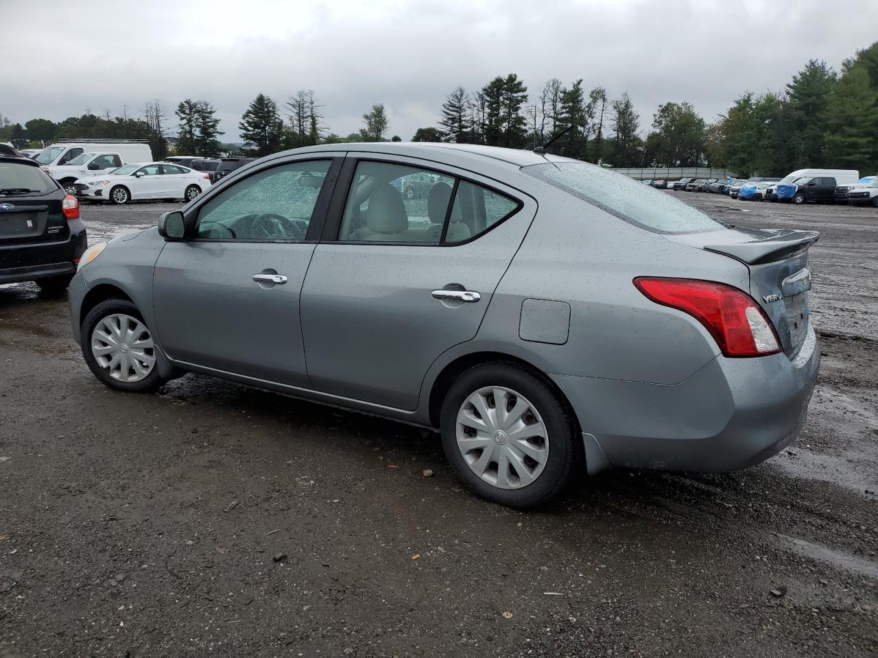 2013 Nissan Versa S - Image 2
