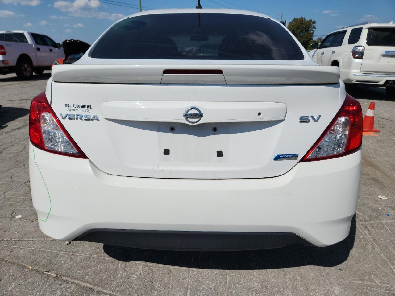 2016 Nissan Versa S - Image 6