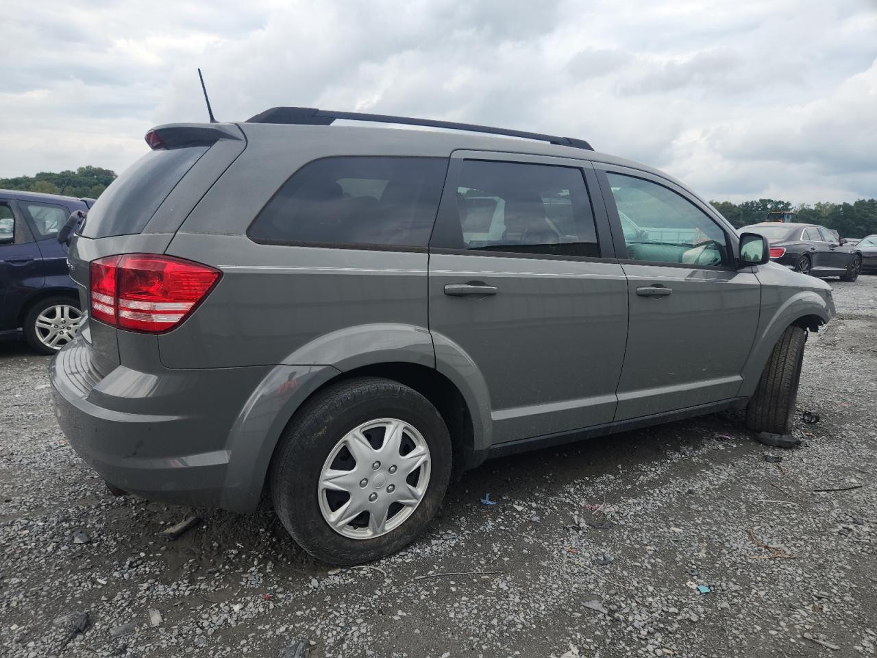 2020 Dodge Journey Se - Фото 3